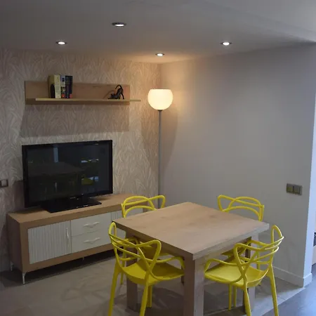 Sant Jordi Apartment *